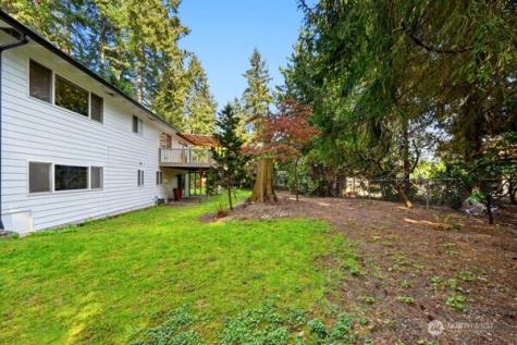9215 NE 178th Street Bothell WA 98011