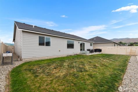 282 Emma Drive Wenatchee WA 98801
