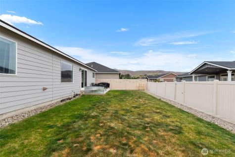 282 Emma Drive Wenatchee WA 98801