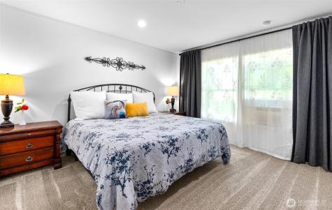 502 W Grant Westport WA 98595
