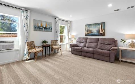 502 W Grant Westport WA 98595