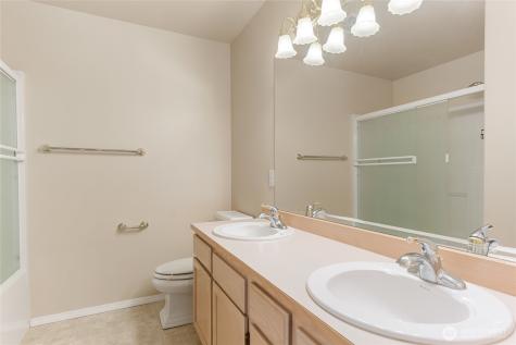 6005 Sunset Highway Cashmere WA 98815