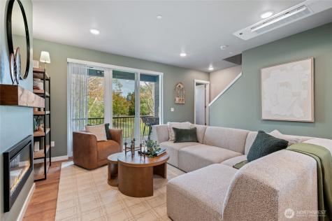 14424 Madison Way Lynnwood WA 98087