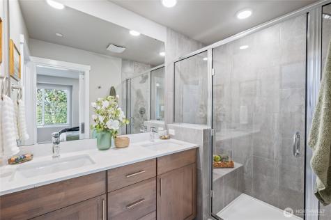 14424 Madison Way Lynnwood WA 98087