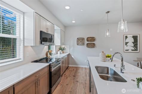 14424 Madison Way Lynnwood WA 98087