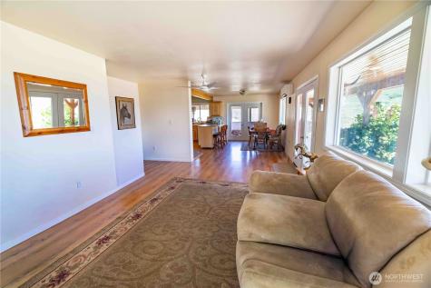 476 Bill Shaw Road Pateros WA 98846