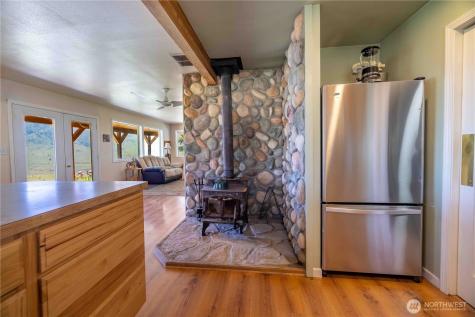 476 Bill Shaw Road Pateros WA 98846
