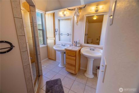 476 Bill Shaw Road Pateros WA 98846