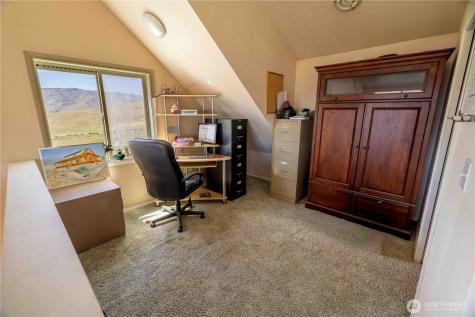 476 Bill Shaw Road Pateros WA 98846