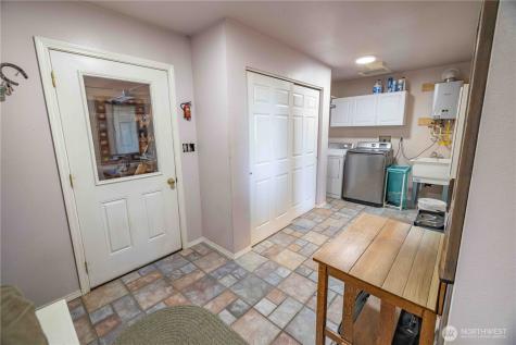 476 Bill Shaw Road Pateros WA 98846