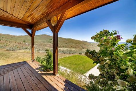 476 Bill Shaw Road Pateros WA 98846