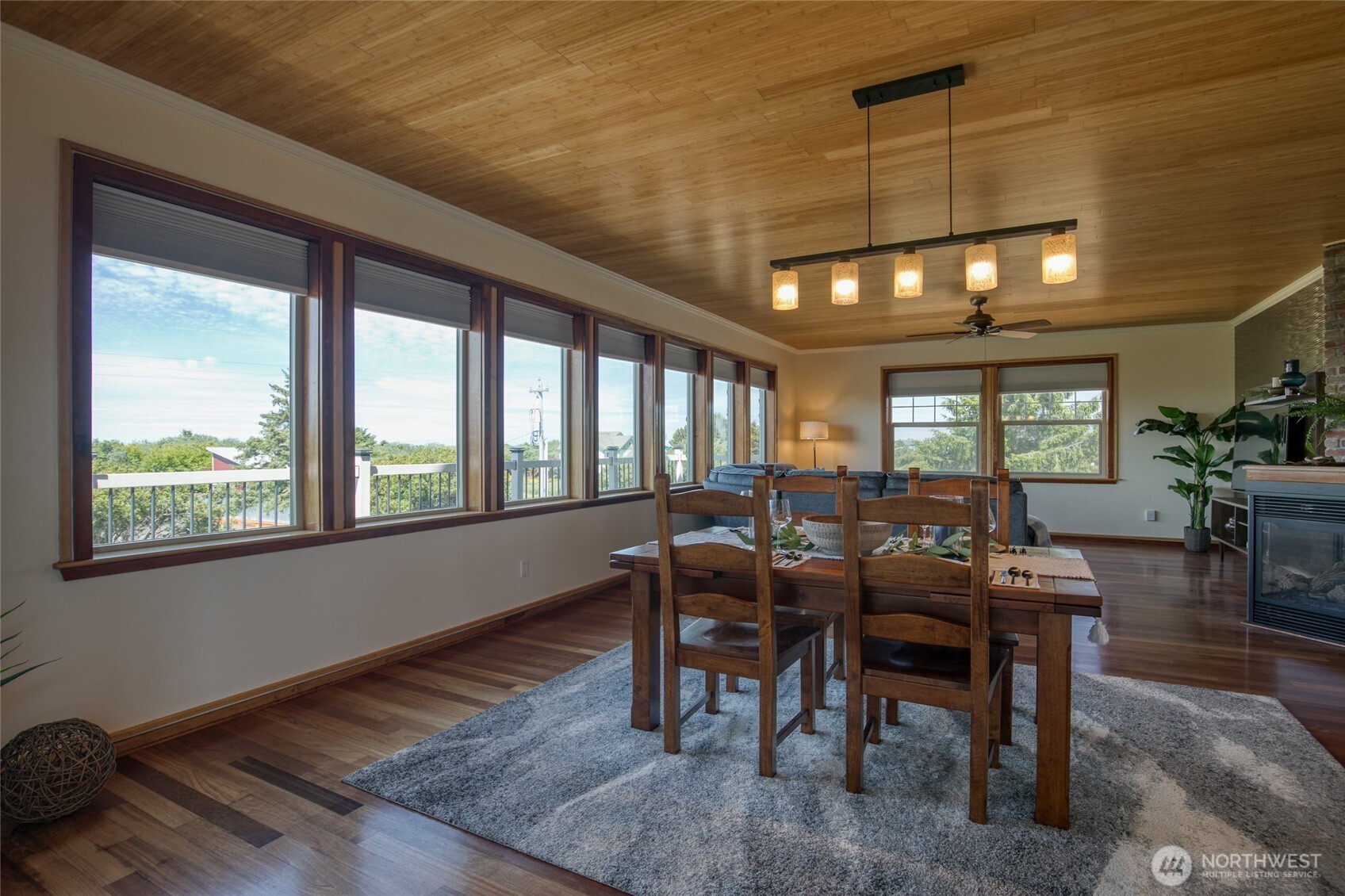 144 Sand Dune Avenue SW Ocean Shores WA 98569
