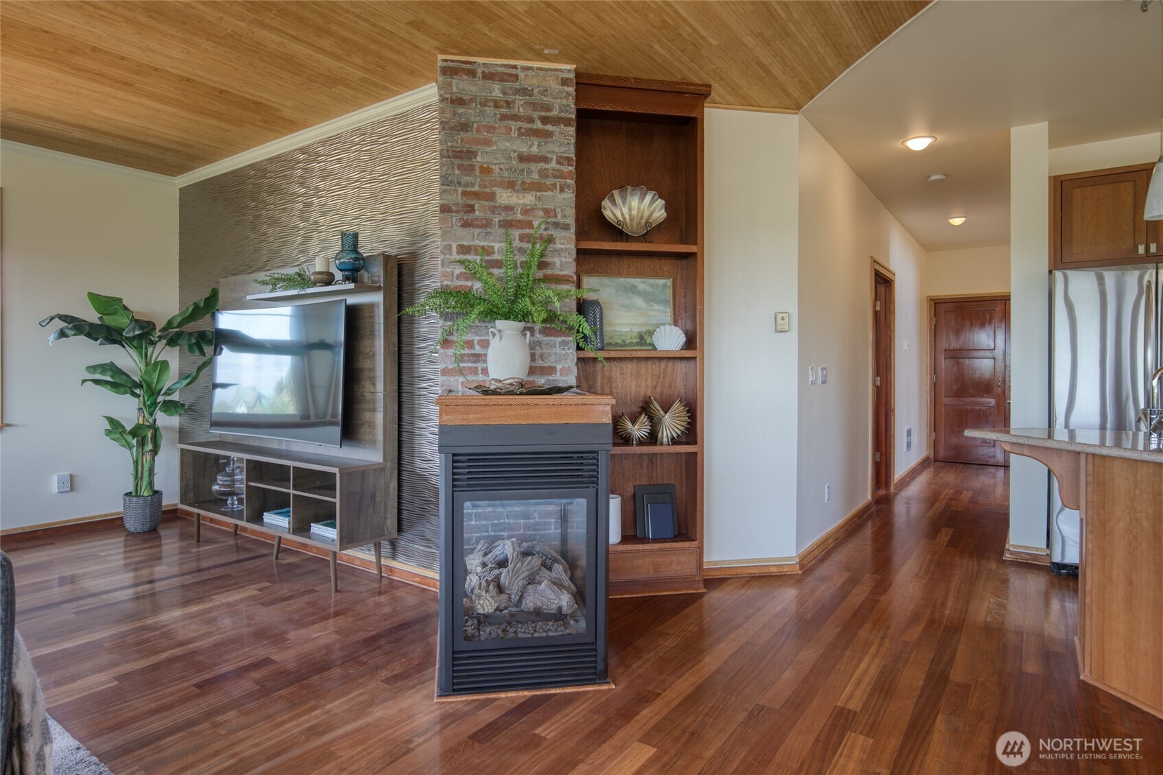 144 Sand Dune Avenue SW Ocean Shores WA 98569
