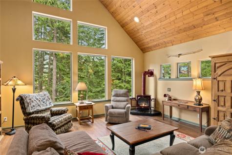 181 Tranquility Lane Easton WA 98925