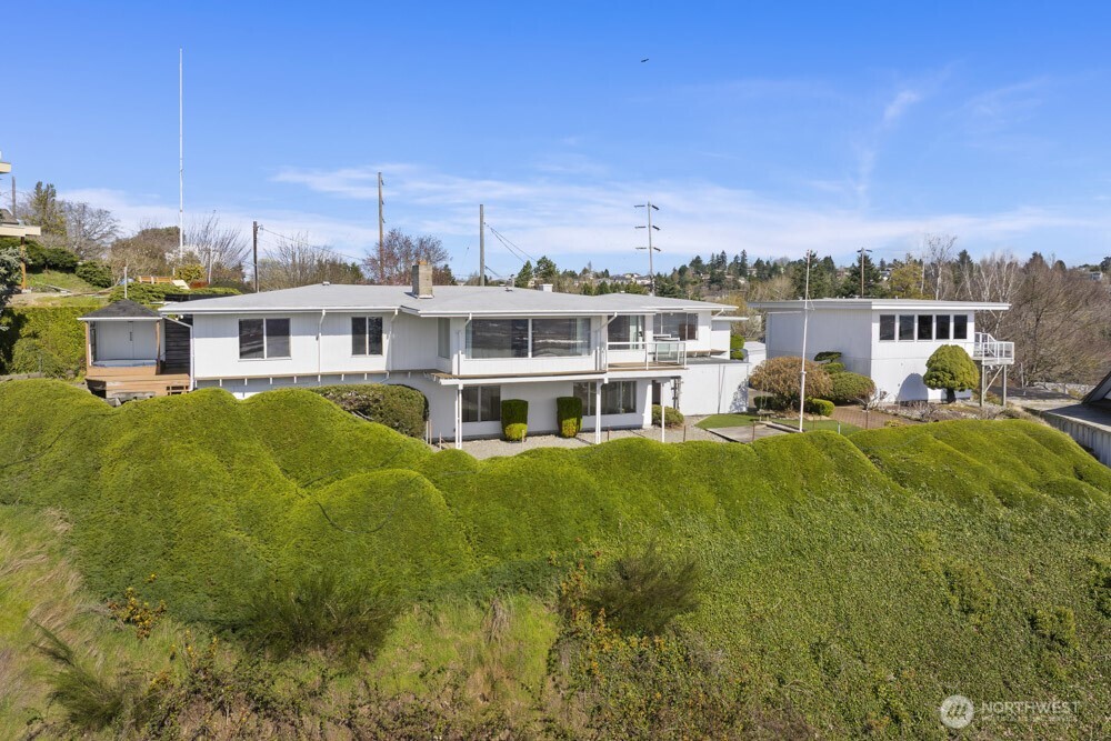 1242 Browns Point Boulevard Tacoma WA 98422
