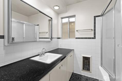 1242 Browns Point Boulevard Tacoma WA 98422