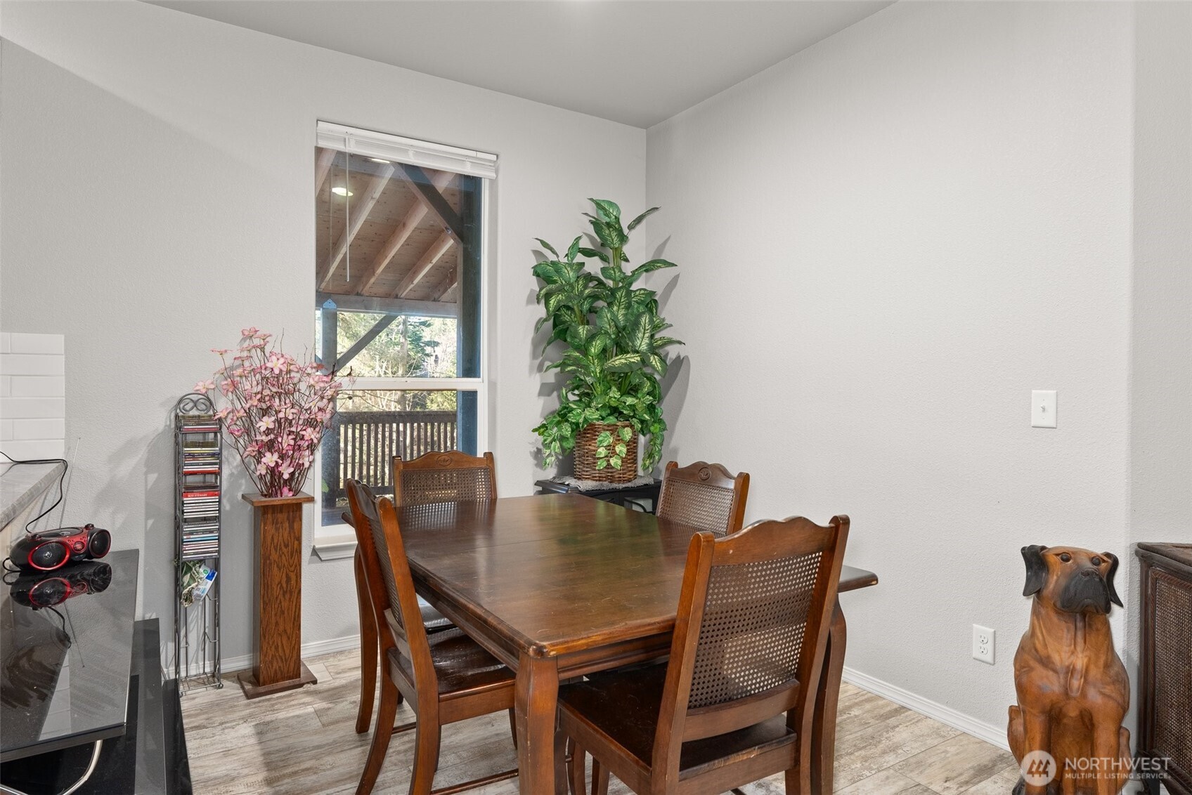 4 Lakeview Lane South Bend WA 98586
