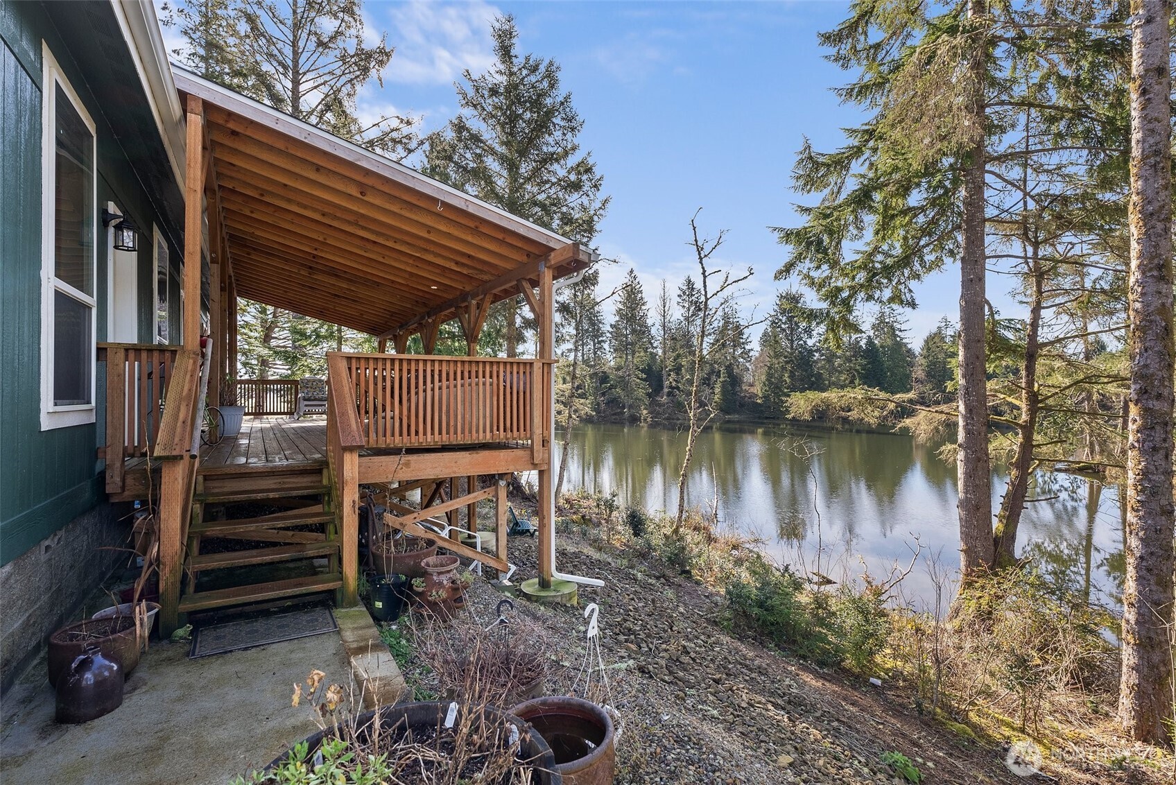 4 Lakeview Lane South Bend WA 98586