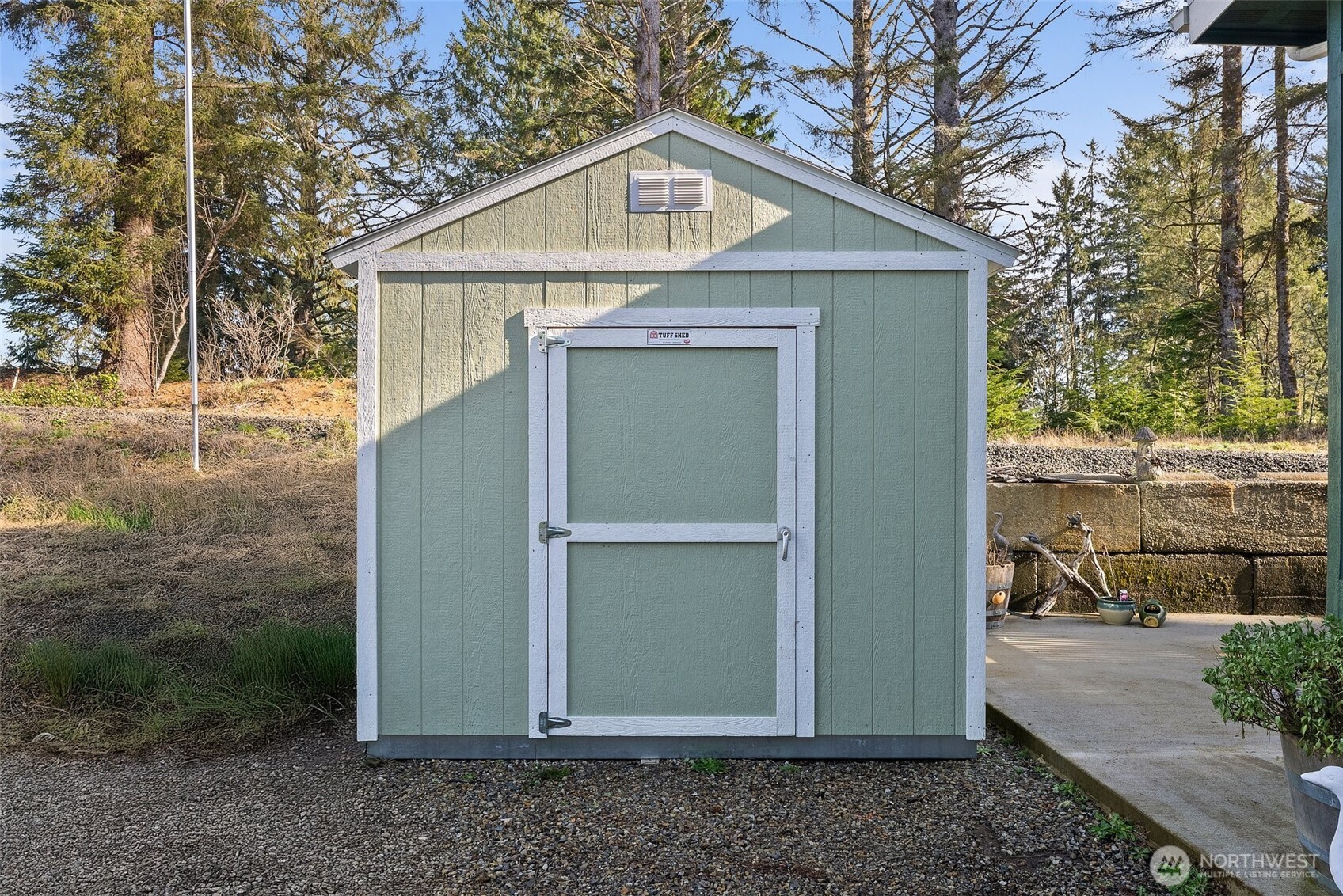 4 Lakeview Lane South Bend WA 98586