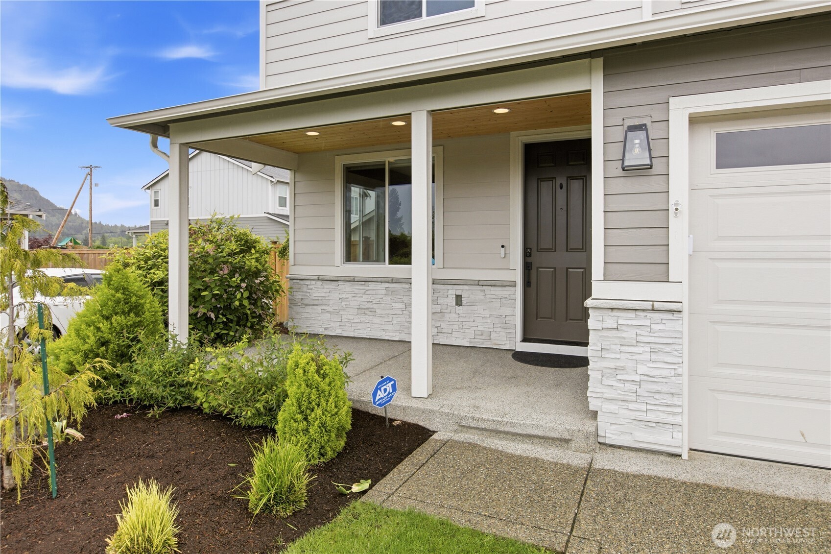 164 Hogan Drive Enumclaw WA 98022