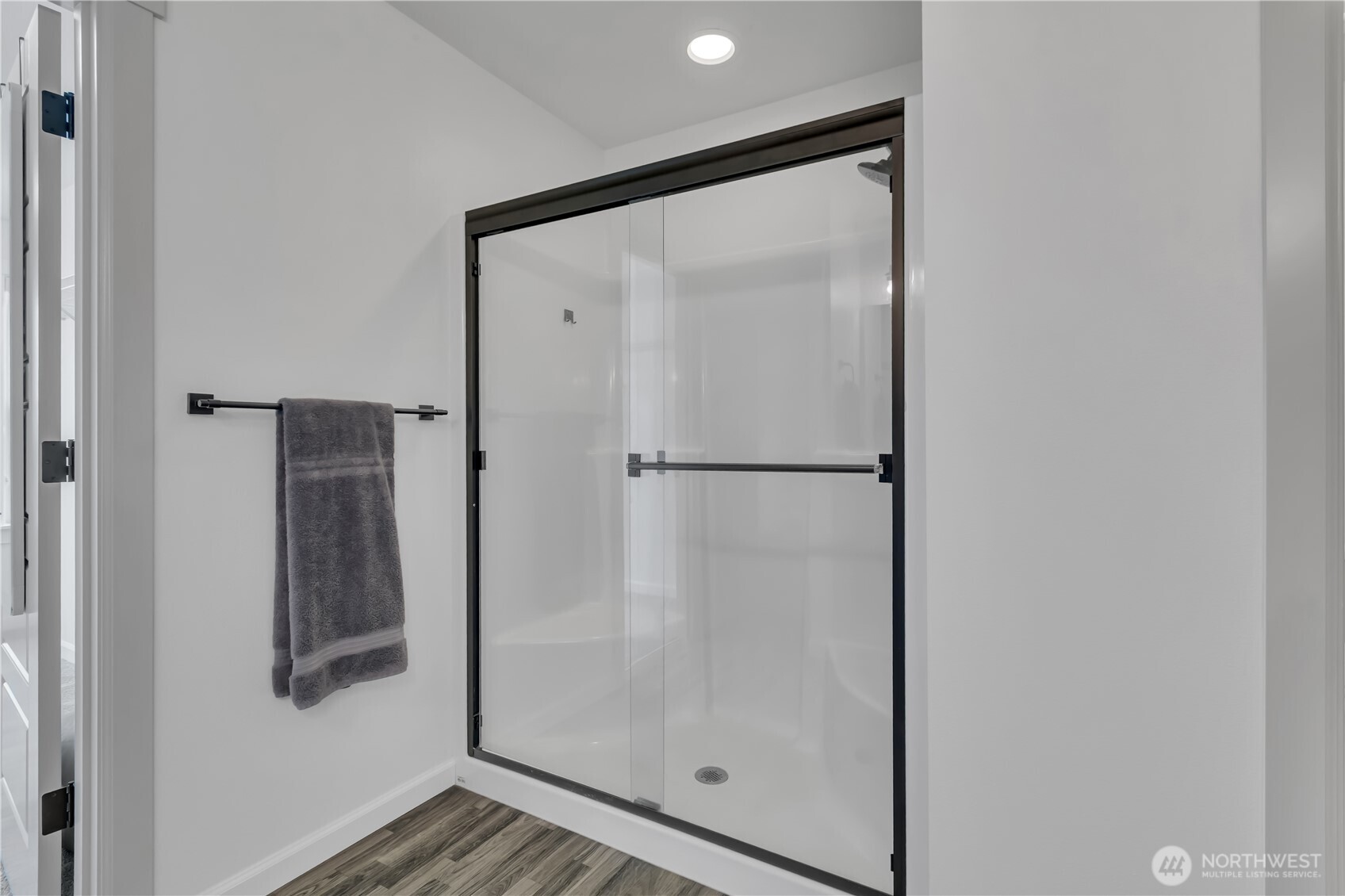 164 Hogan Drive Enumclaw WA 98022