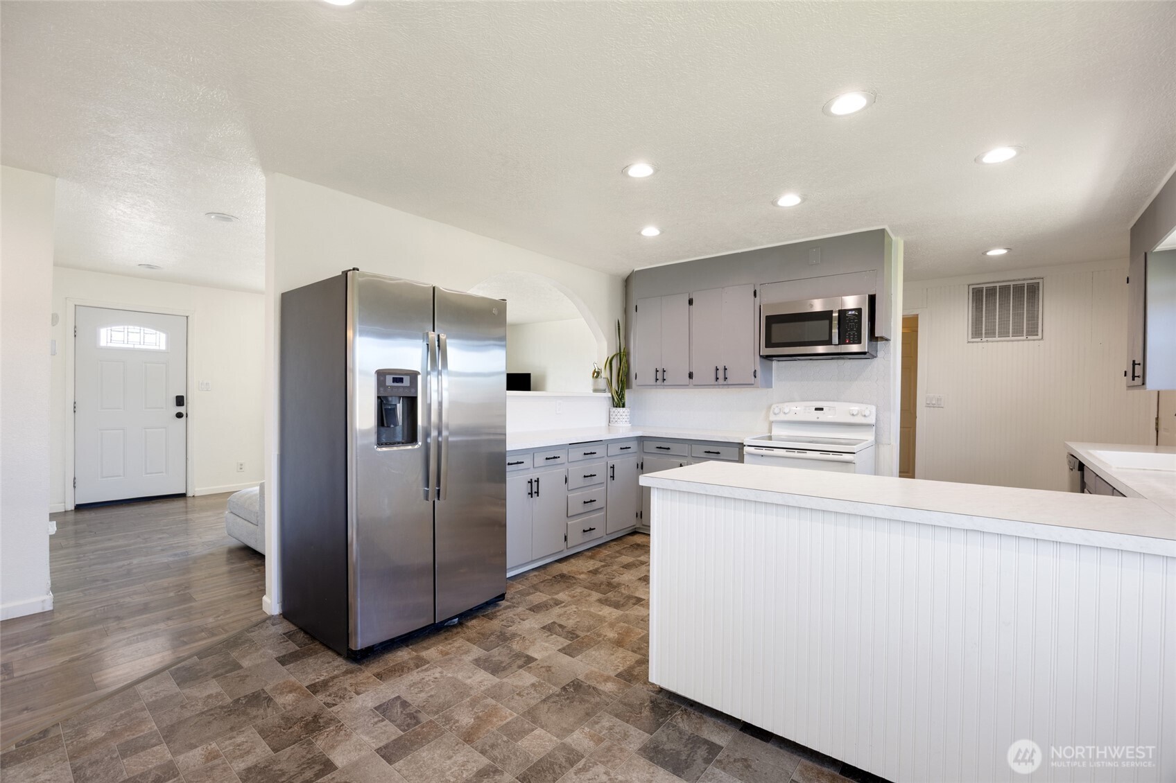 1046 W Gem Avenue Moses Lake WA 98837