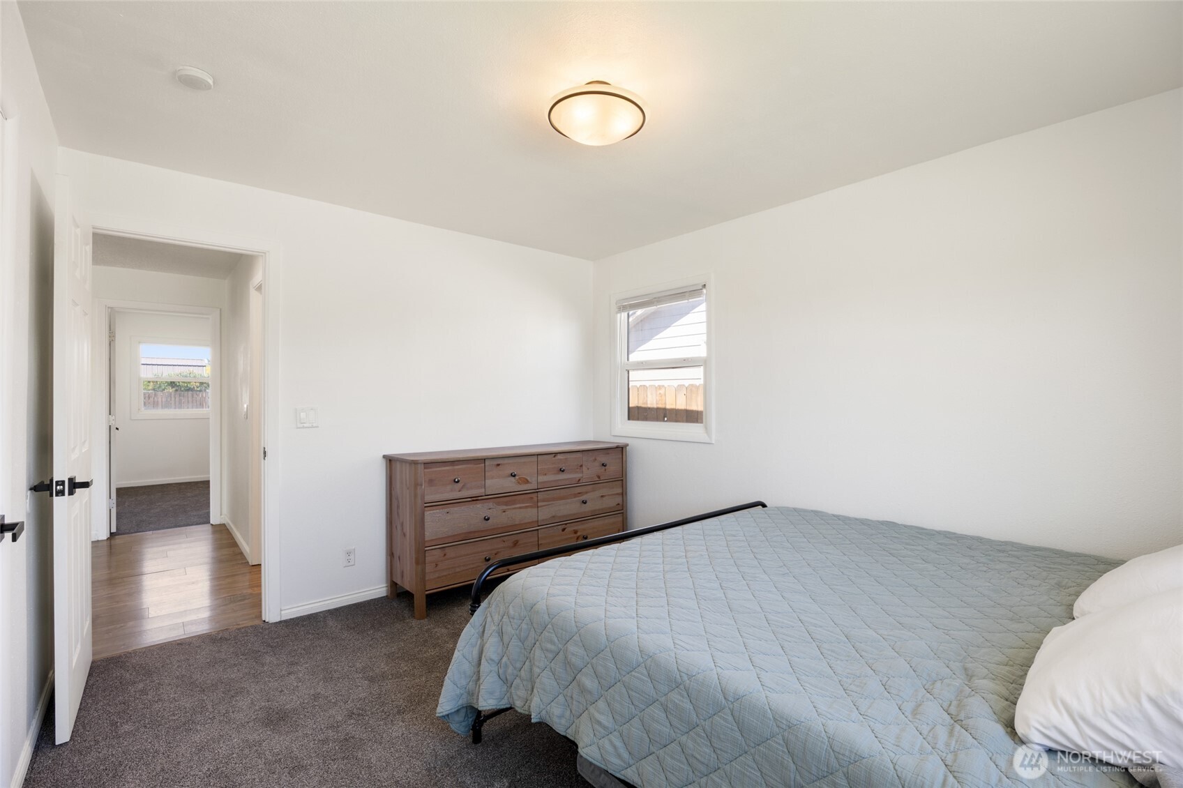 1046 W Gem Avenue Moses Lake WA 98837
