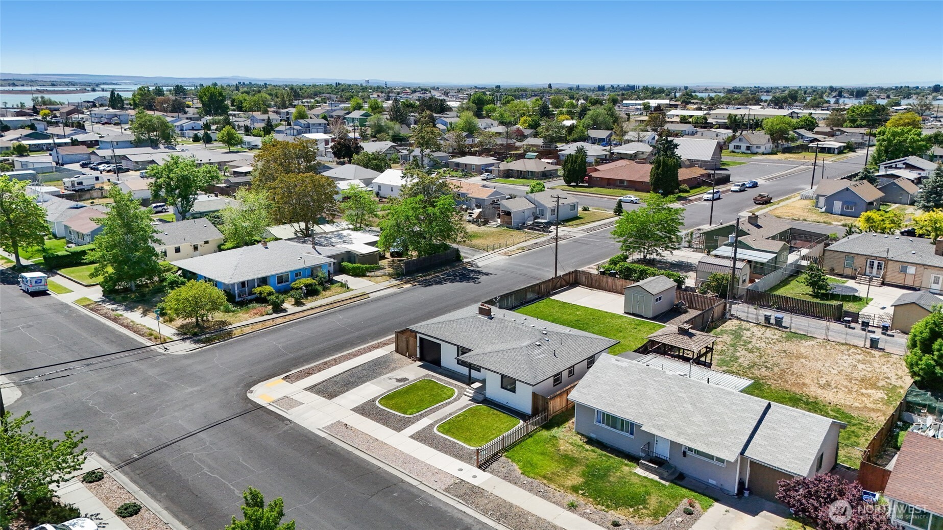 1046 W Gem Avenue Moses Lake WA 98837