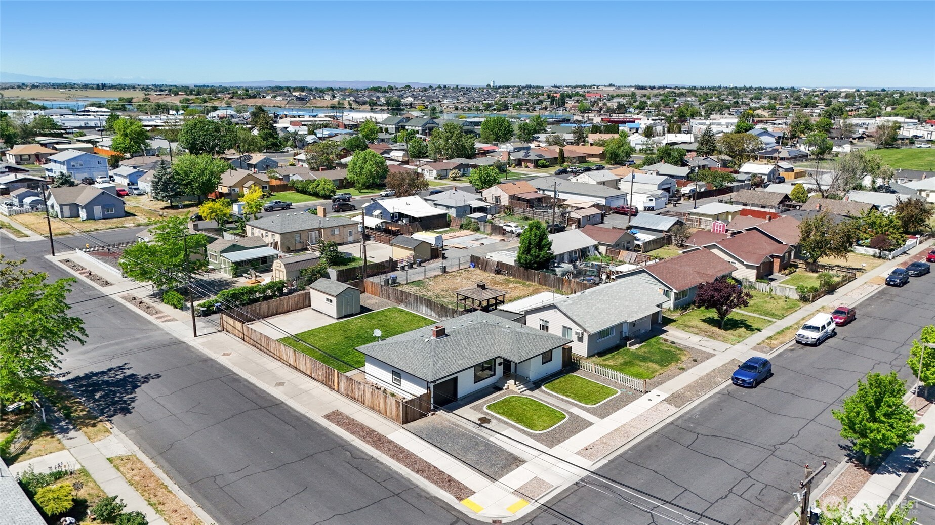 1046 W Gem Avenue Moses Lake WA 98837