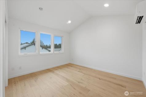 7320 11th Avenue NE Seattle WA 98115