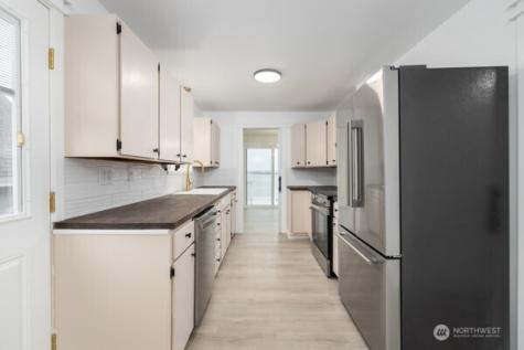 11586 Scott Road Bow WA 98232