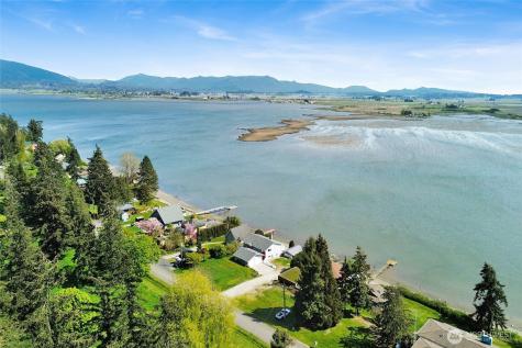 11586 Scott Road Bow WA 98232