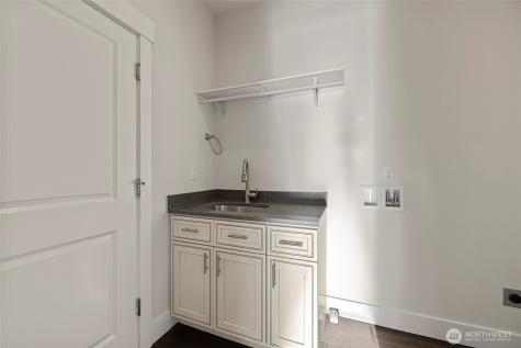 24098 Bass Pro Place Mount Vernon WA 98274