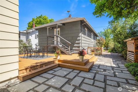6719 9th Avenue NW Seattle WA 98117