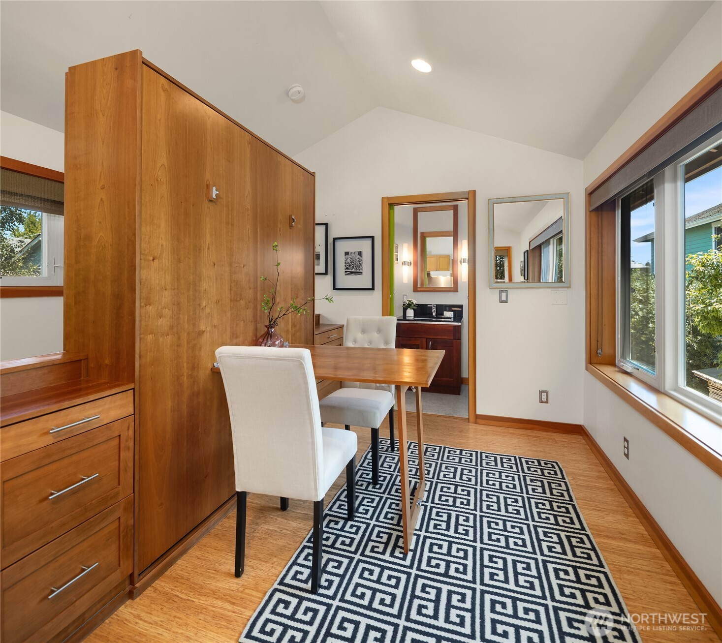 6719 9th Avenue NW Seattle WA 98117