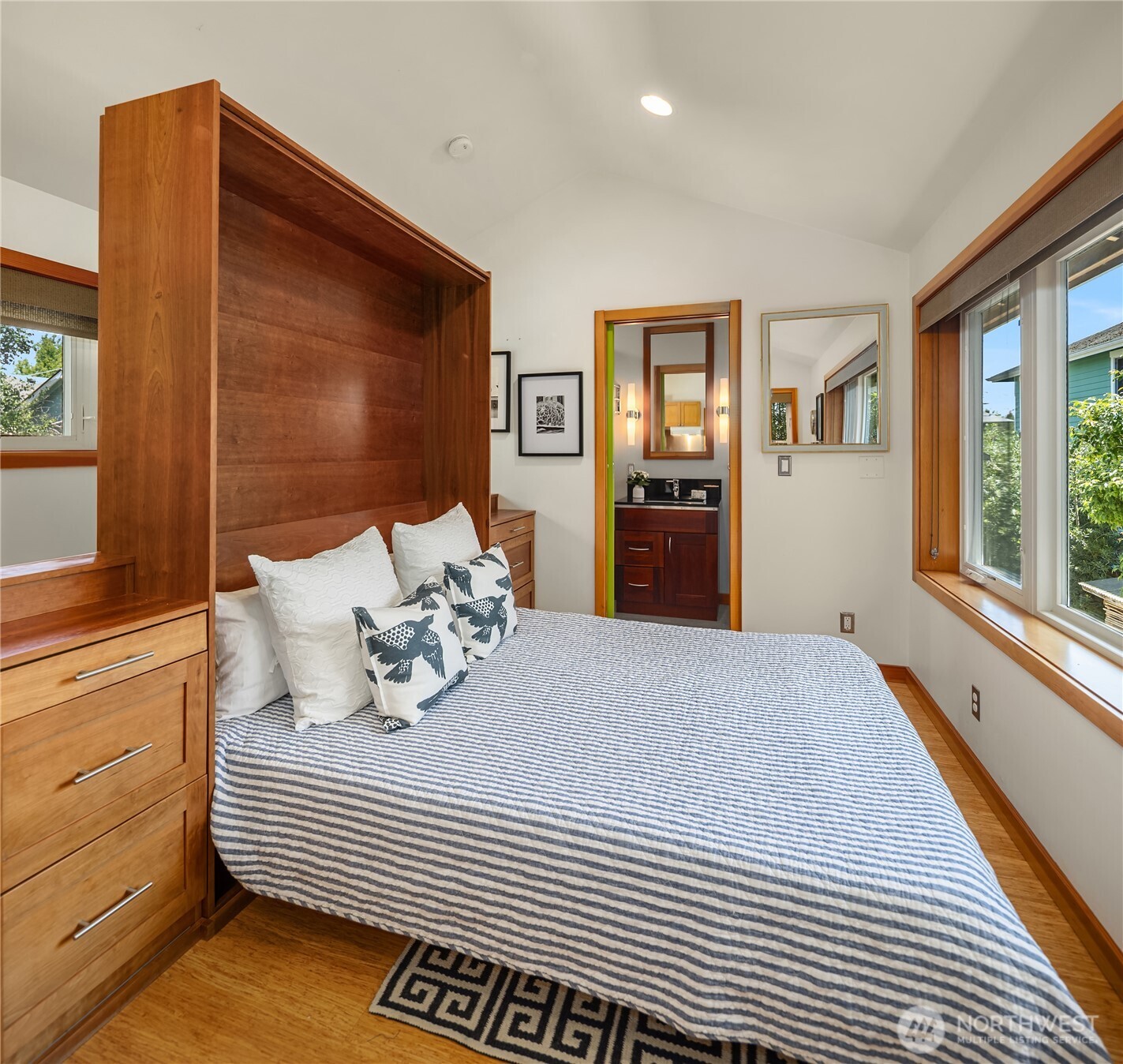 6719 9th Avenue NW Seattle WA 98117