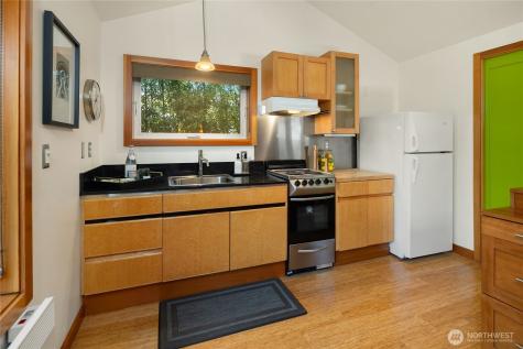 6719 9th Avenue NW Seattle WA 98117