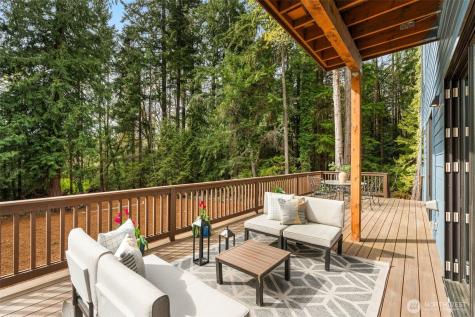 10143 Battle Point Drive NE Bainbridge Island WA 98110