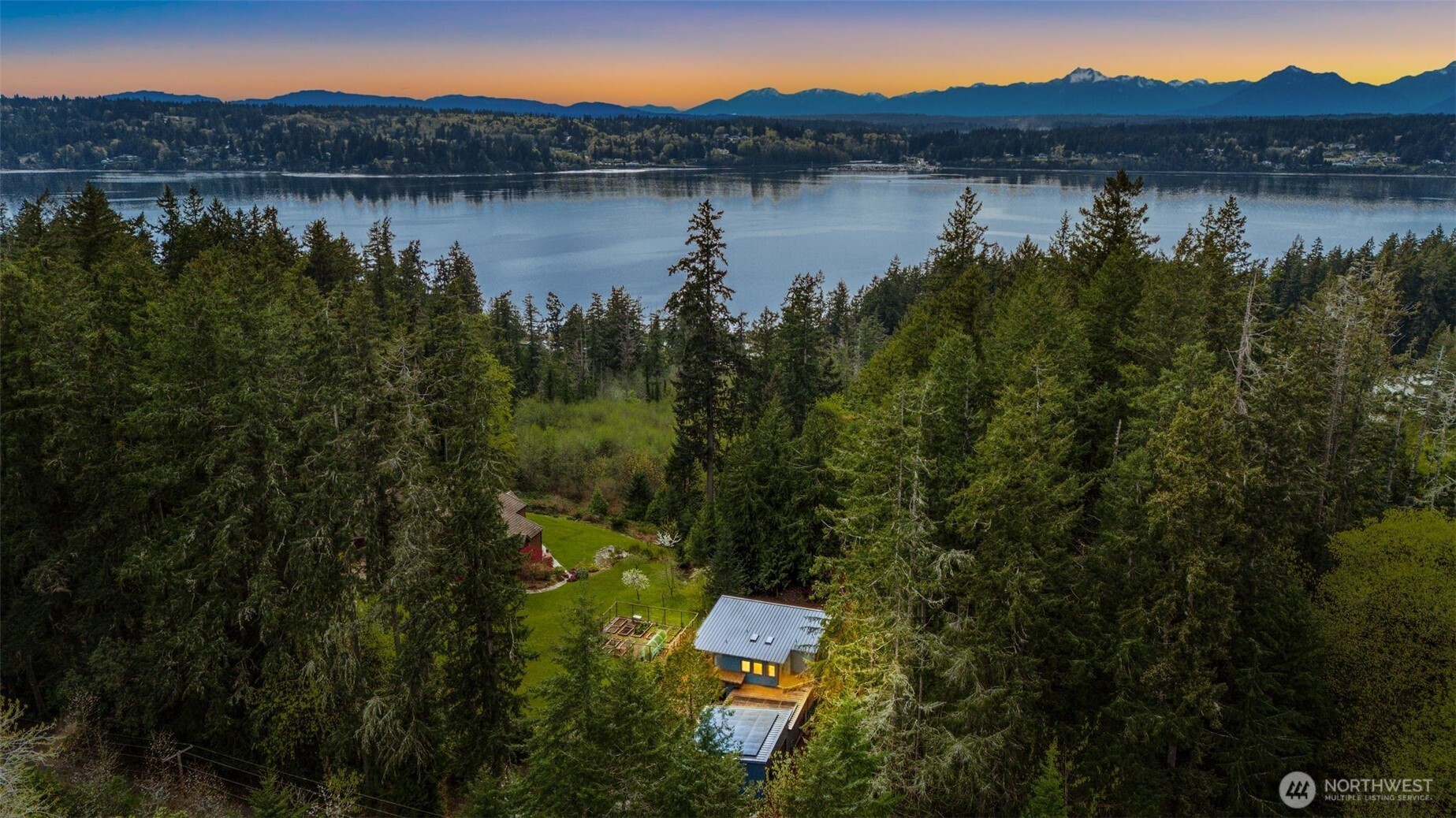 10143 Battle Point Drive NE Bainbridge Island WA 98110