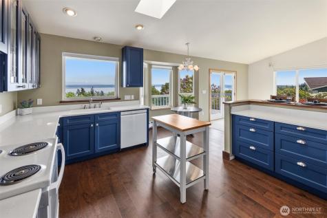 827 Michael Way Camano Island WA 98282