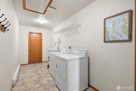 827 Michael Way Camano Island WA 98282