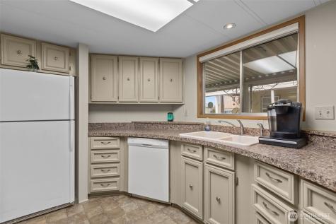 11436 SE 208th Street Kent WA 98031