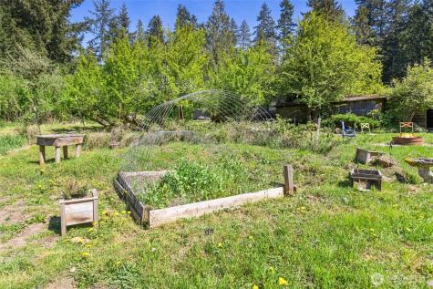2252 Black Diamond Road Port Angeles WA 98363