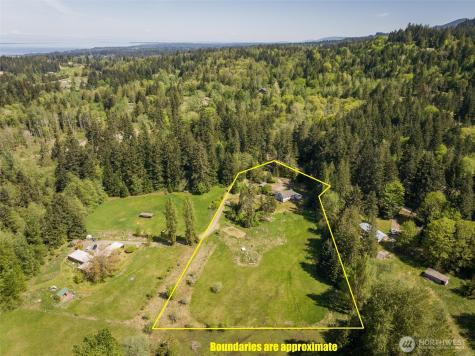 2252 Black Diamond Road Port Angeles WA 98363