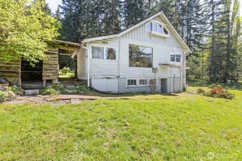 2252 Black Diamond Road Port Angeles WA 98363