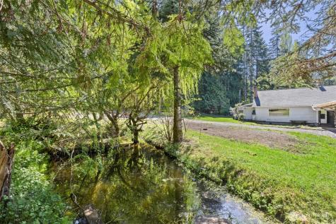 2252 Black Diamond Road Port Angeles WA 98363