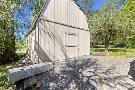2252 Black Diamond Road Port Angeles WA 98363