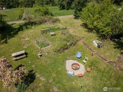 2252 Black Diamond Road Port Angeles WA 98363