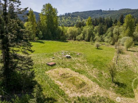 2252 Black Diamond Road Port Angeles WA 98363