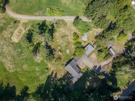 2252 Black Diamond Road Port Angeles WA 98363